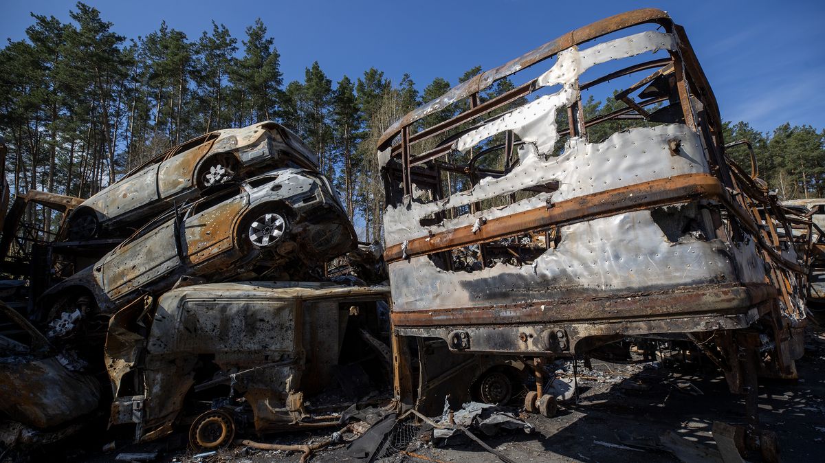 Na Ukrajině se pohřešuje český dobrovolník. Našli jeho zničené auto